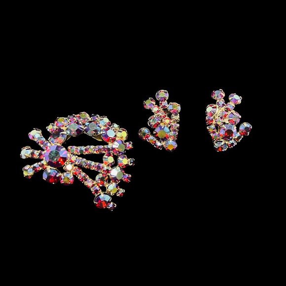 Unbranded Jewelry - Gold Tone Aurora Borealis Rhinestone Abstract Brooch And Clip On Earrings (5132)